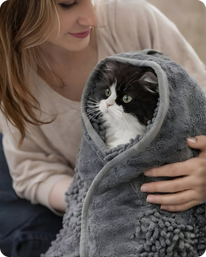 Ultra-Absorbent Pet Drying Towel | 2-in-1 Grooming & Drying